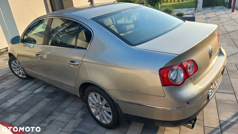 Volkswagen Passat - 14