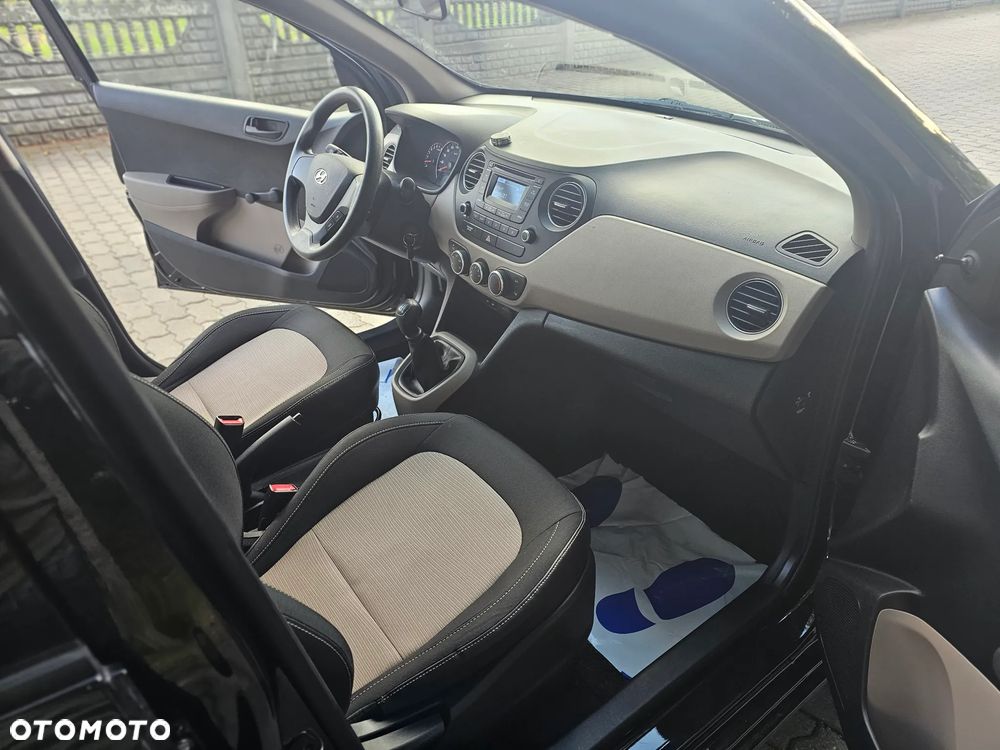 Hyundai i10 1.0 BlueDrive Black Line - 10
