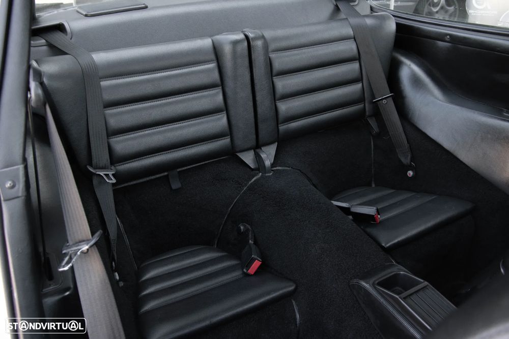 Porsche 911 (964) - 21