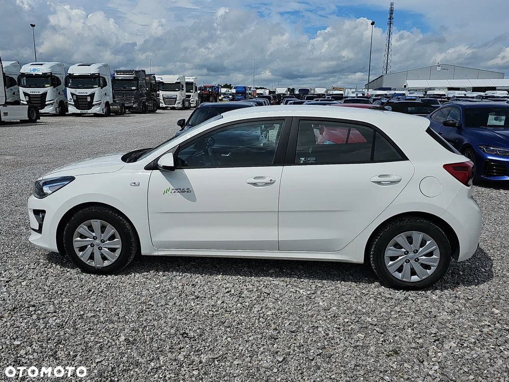 Kia Rio 1.2 M - 8
