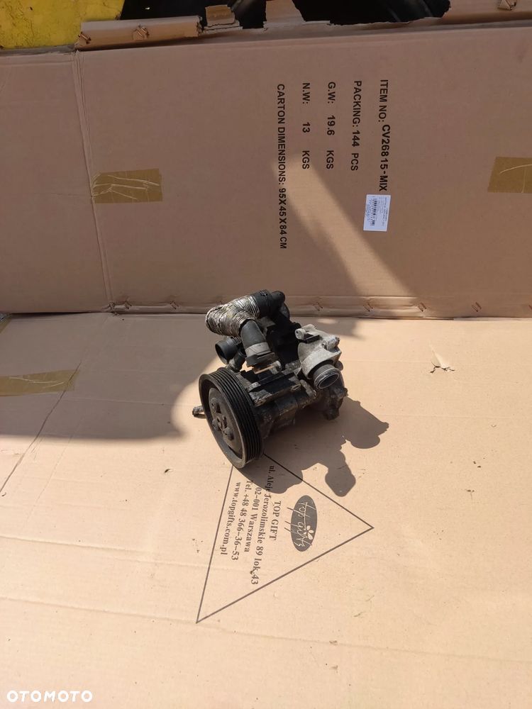 BMW E90 E91 OBUDOWA TERMOSTATU 7551570 OBUDOWA - 1