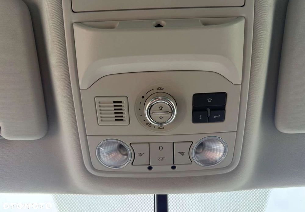 Volkswagen Sharan - 21