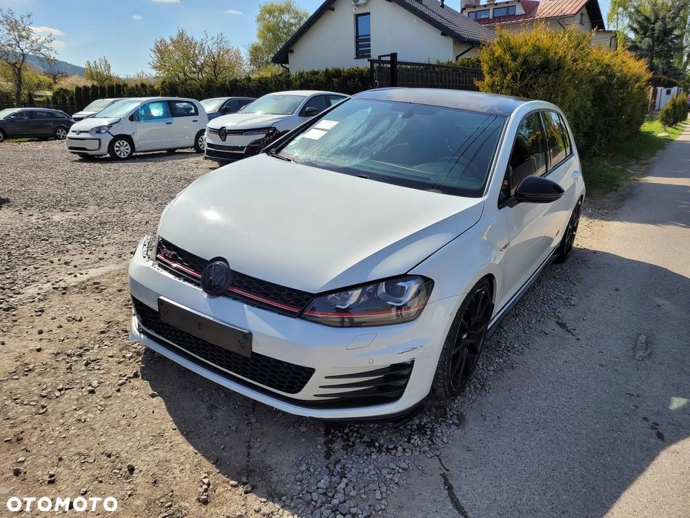 Volkswagen Golf 2.0 TSI BMT GTI - 12