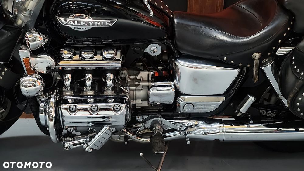 Honda GL - 16