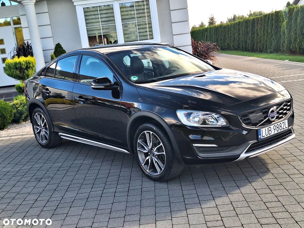 Volvo S60 Cross Country D4 Momentum - 1