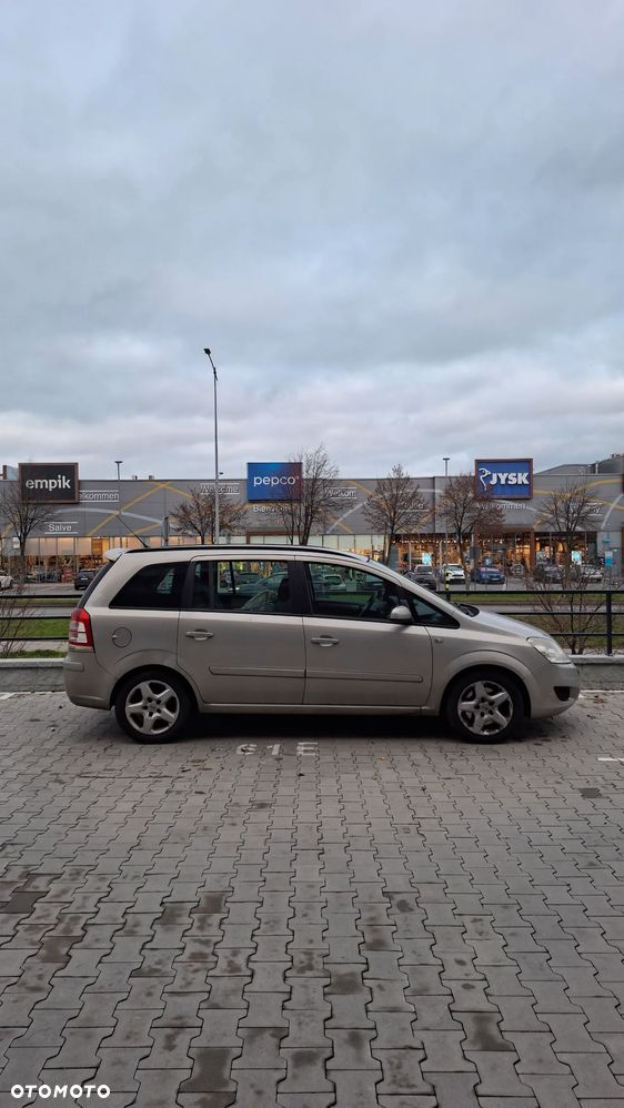 Opel Zafira - 3