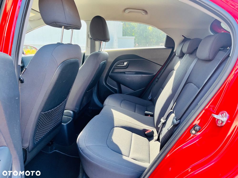 Kia Rio 1.2 Dream Team Edition - 27