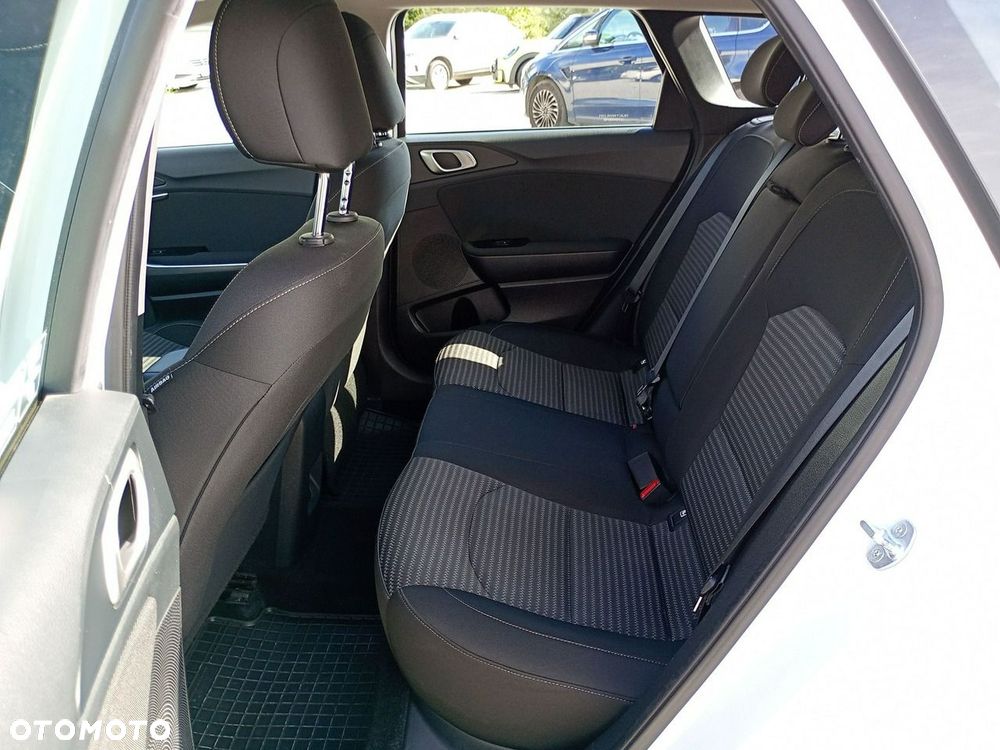 Kia Ceed 1.0 T-GDI M - 23