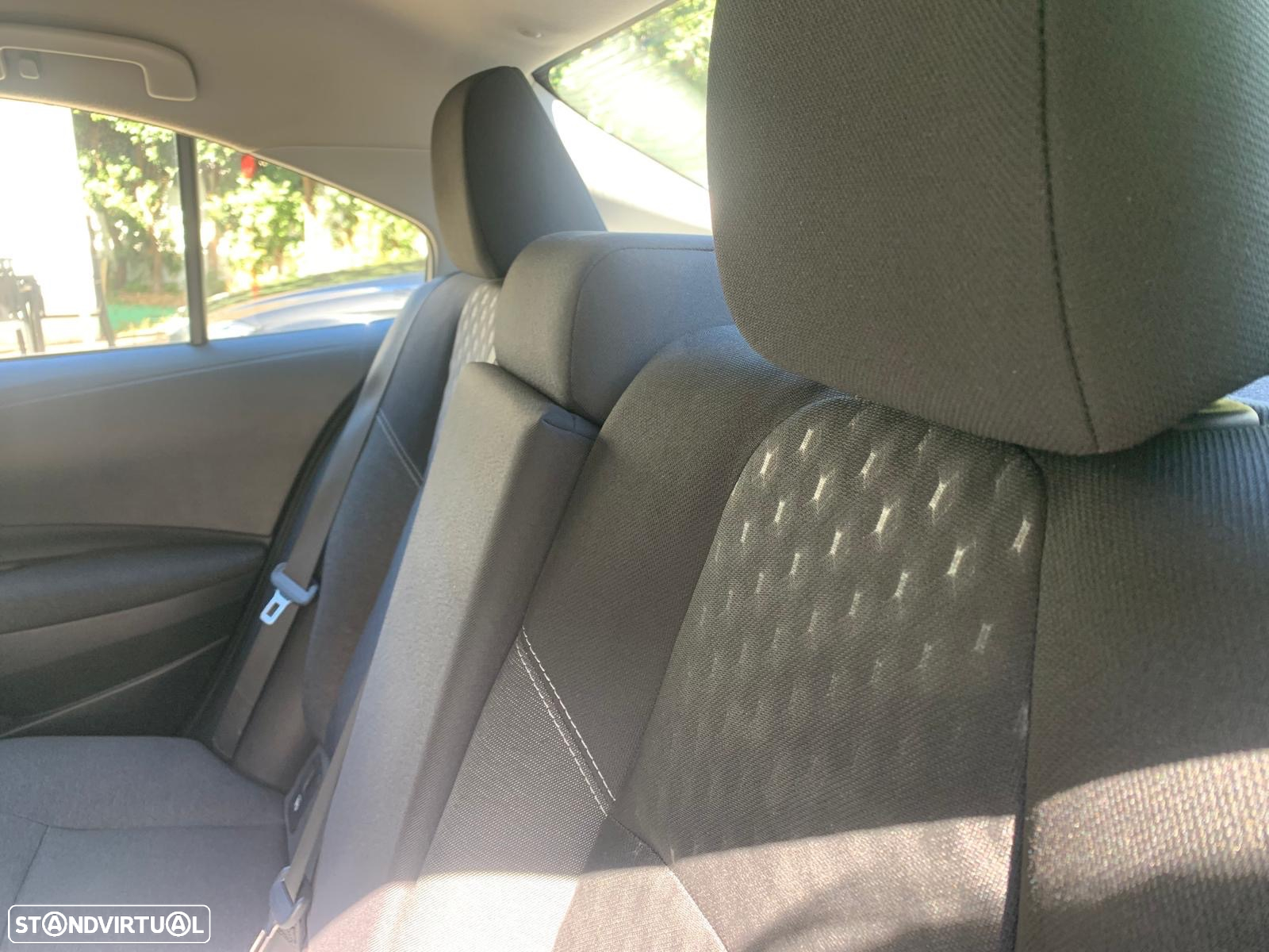 Toyota Corolla SD 1.8 Hybrid Comfort - 14