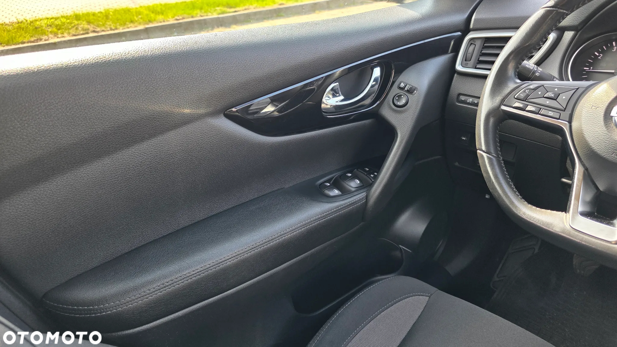 Nissan Qashqai 1.3 DIG-T TEKNA - 16