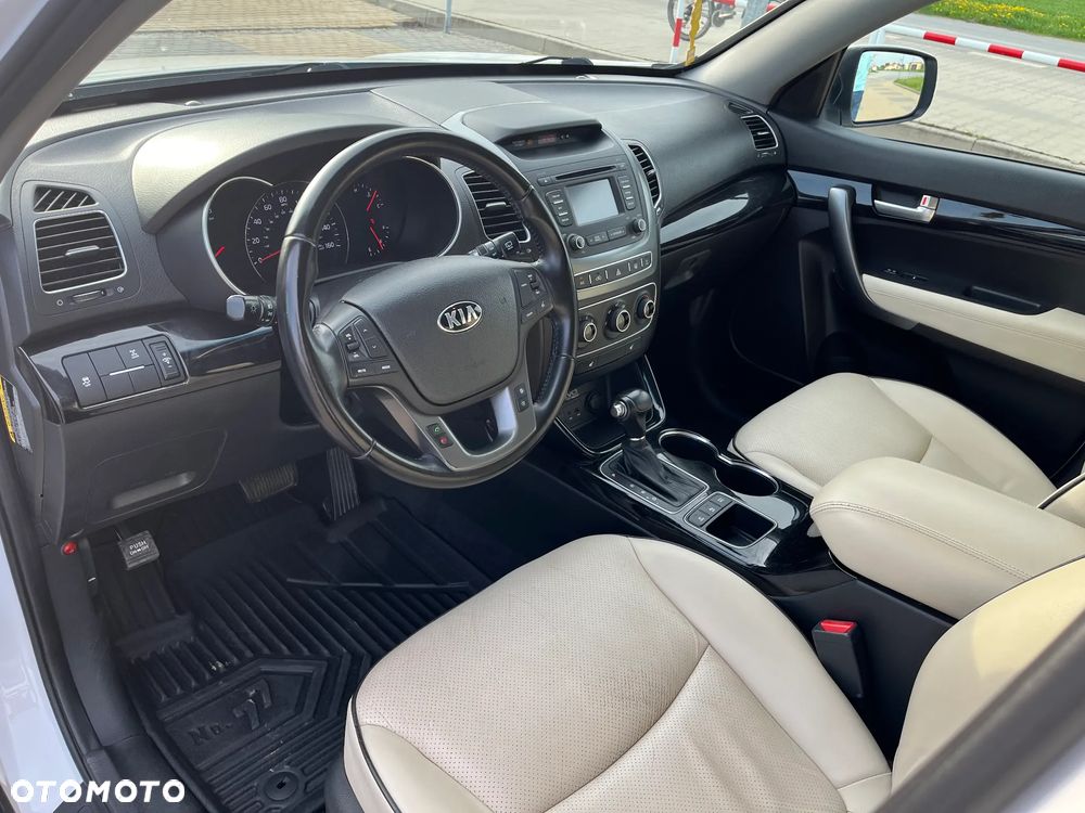Kia Sorento - 9