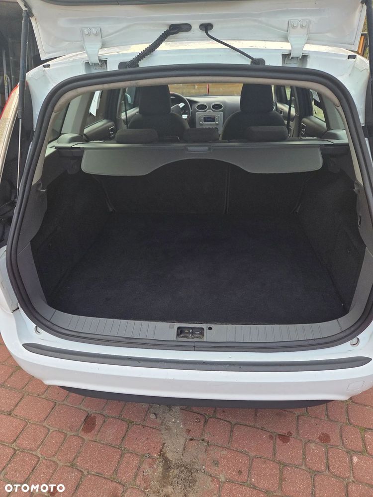 Ford Focus - 13