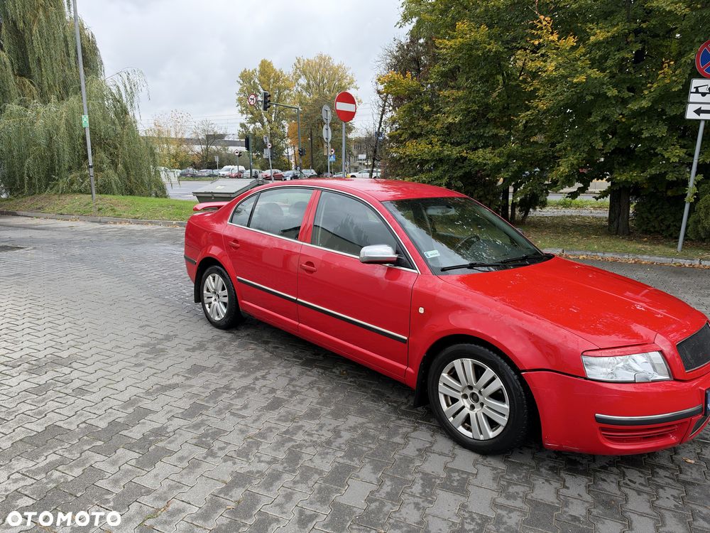 Skoda Superb - 4