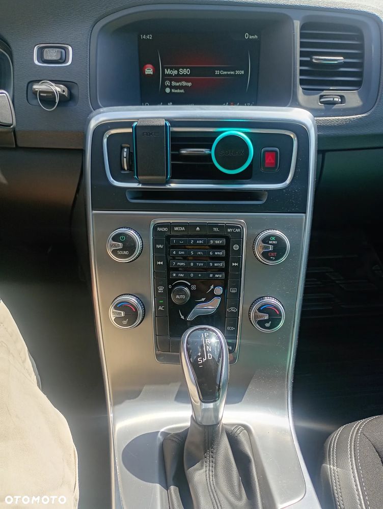 Volvo S60 D3 Geartronic Momentum - 25