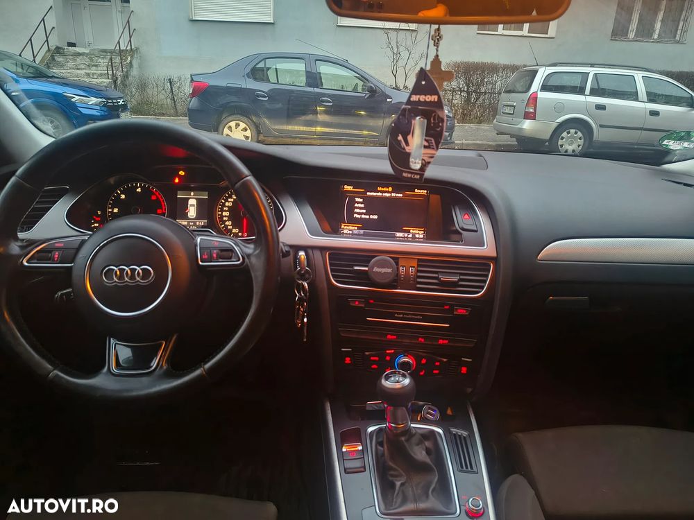 Audi A4 Avant 2.0 TDI - 8