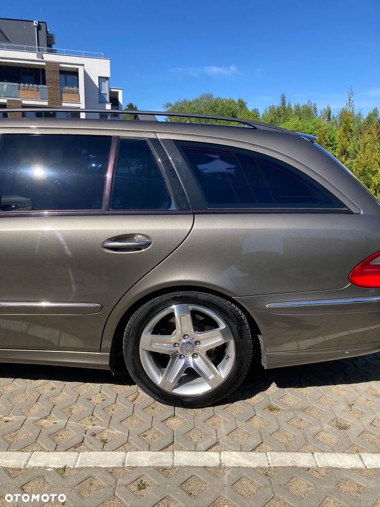 Mercedes-Benz Klasa E - 27