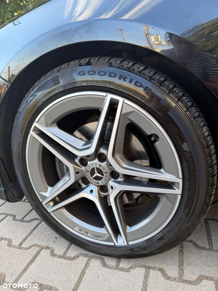 Mercedes-Benz Klasa A 180 7G-DCT AMG Line - 13