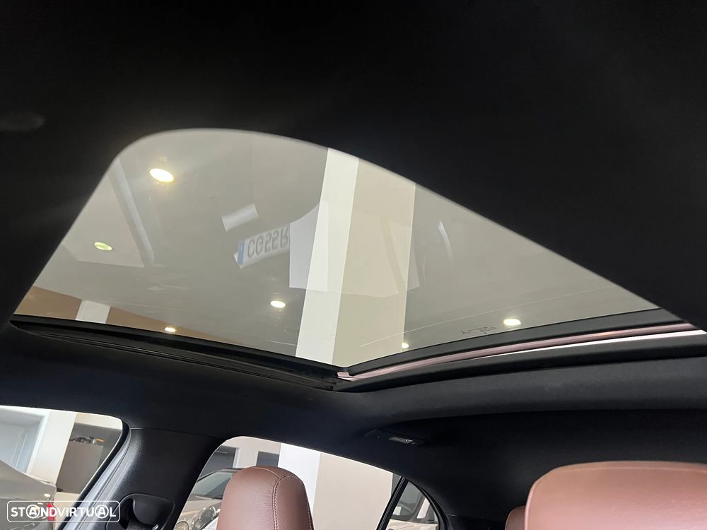 Mercedes-Benz A 35 AMG 4Matic - 8