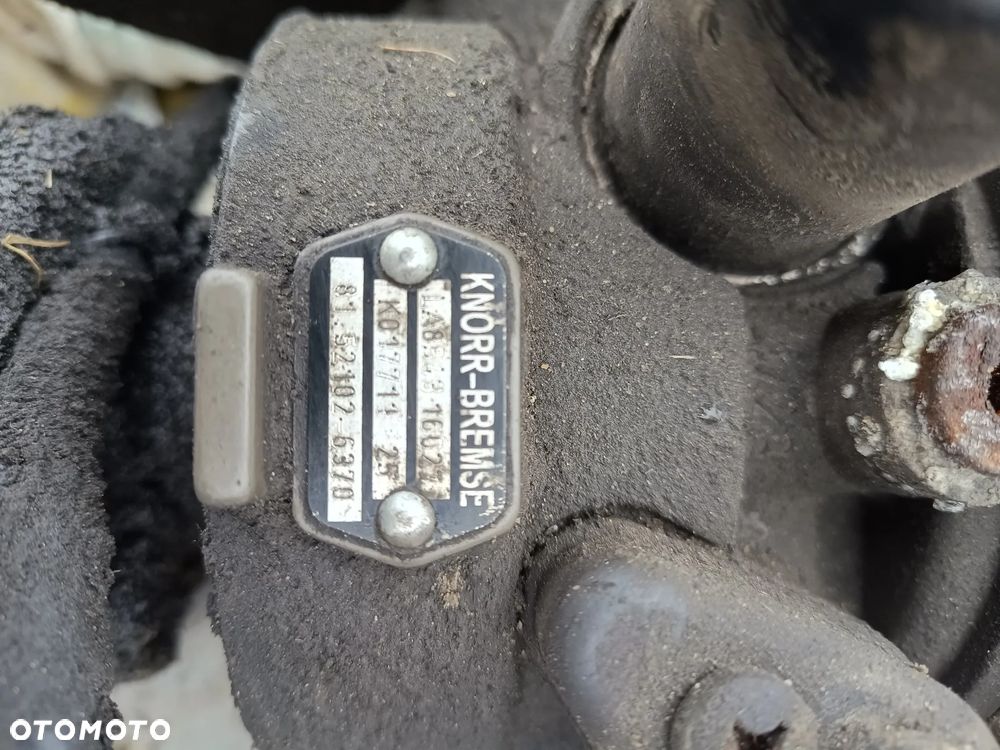 Zawór osuszacza MAN TGX Euro 6  Knorr Bremse 81521026370 - 2