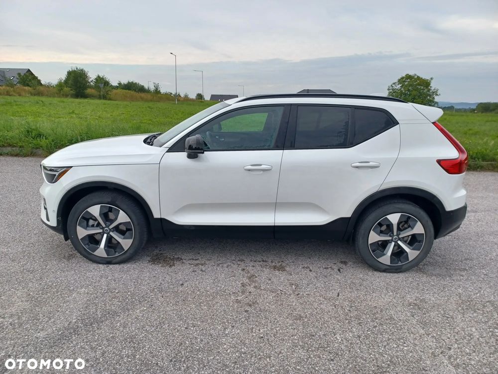 Volvo XC 40 B5 AWD Ultimate Dark - 8