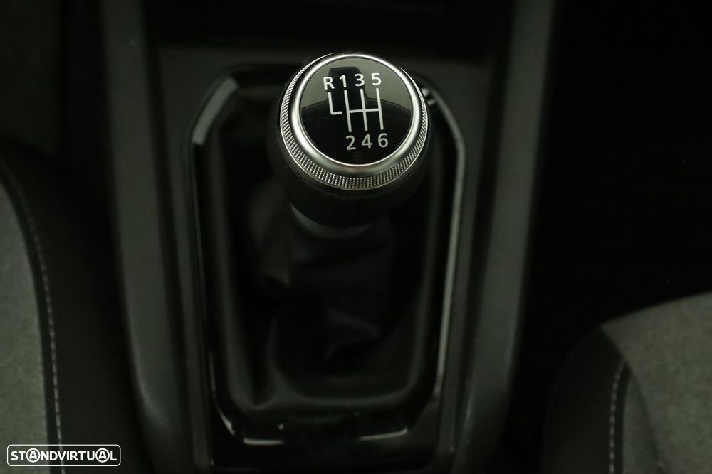 Renault Clio 1.0 TCe Evolution - 12