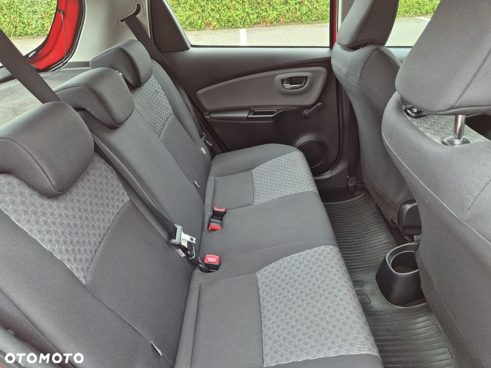 Toyota Yaris - 15