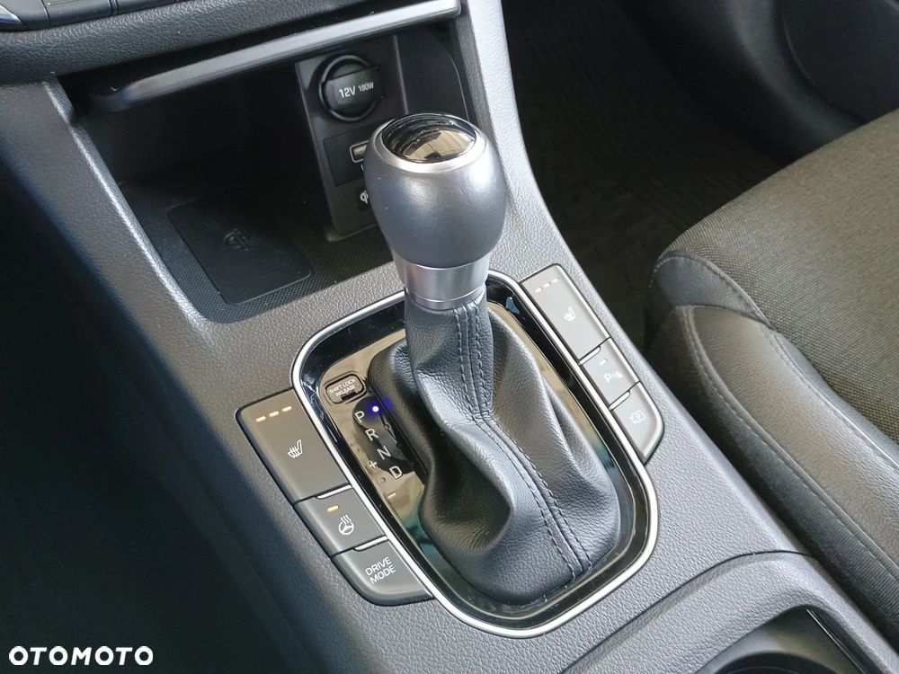 Hyundai i30 1.5 T-GDI 48V-Hybrid DCT N-Line - 17