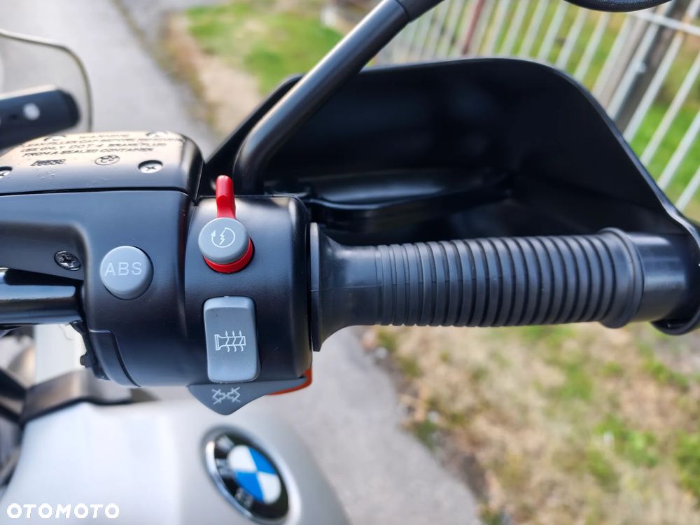 BMW R - 19