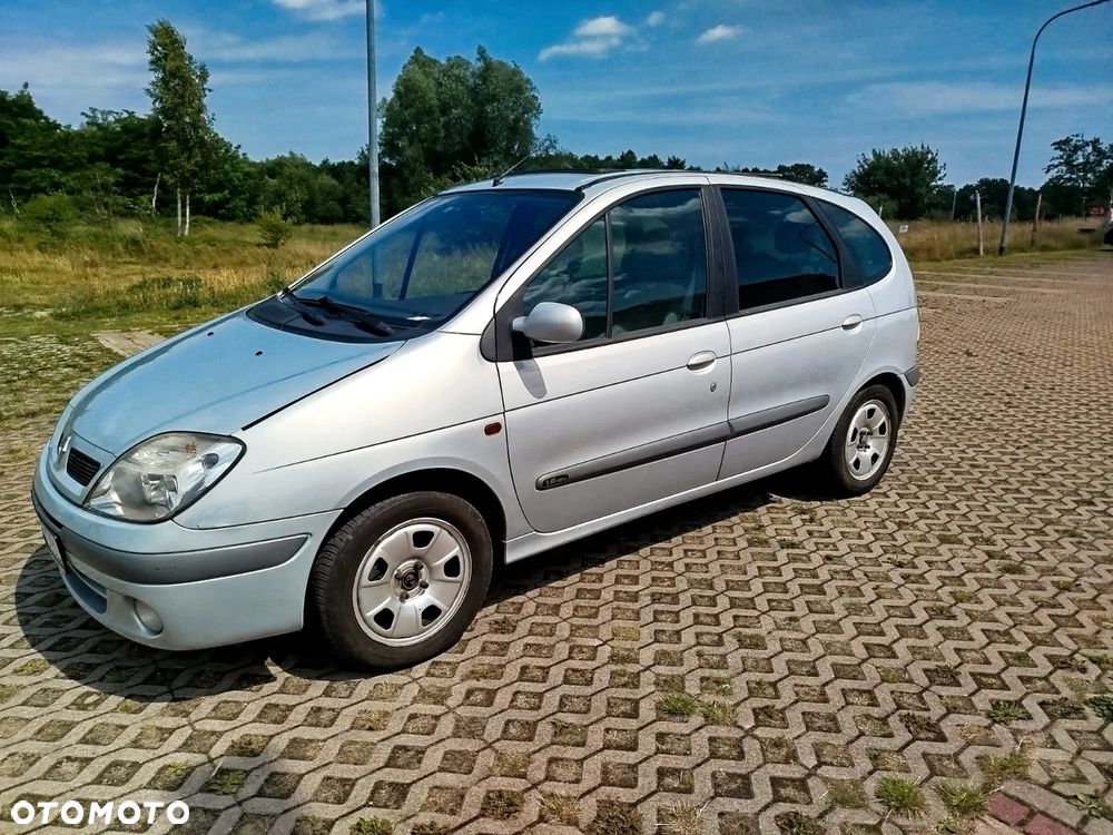 Renault Scenic ver-1-6-16v-exa - 16