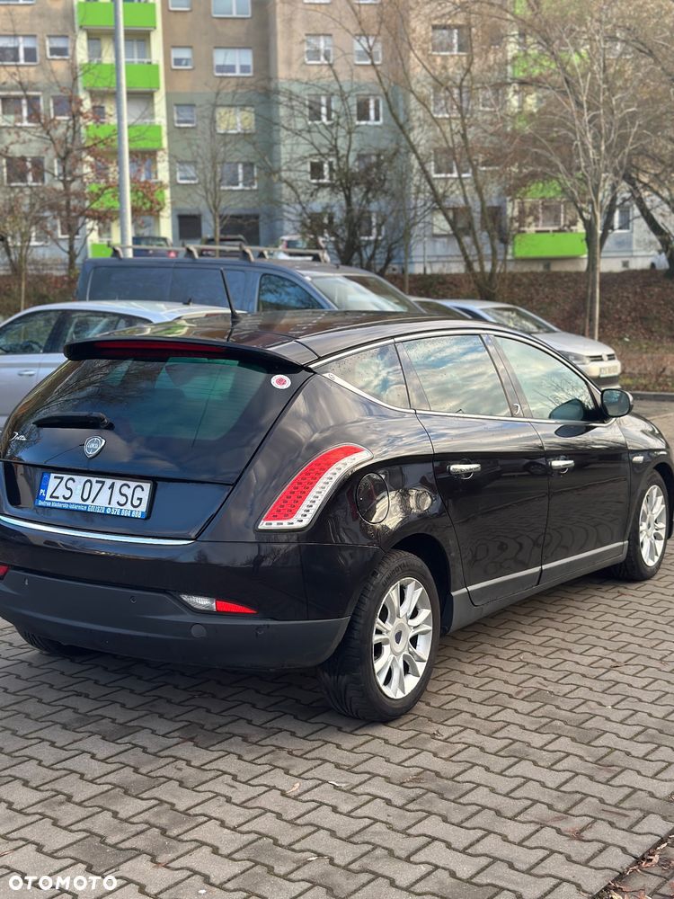 Lancia Delta 1.4 MultiAir Gold S&S - 11