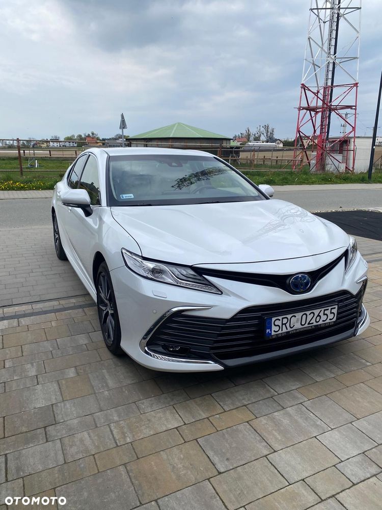 Toyota Camry 2.5 Hybrid Executive CVT - 1