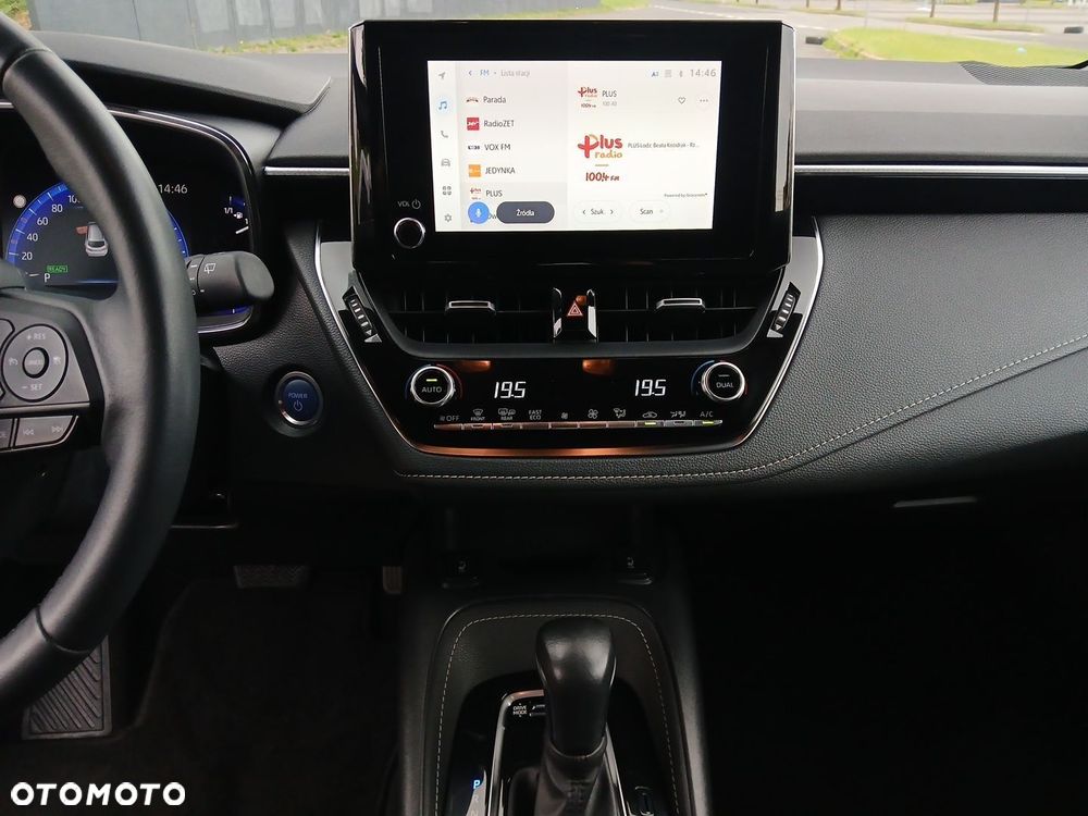 Toyota Corolla 1.8 Hybrid Comfort - 32
