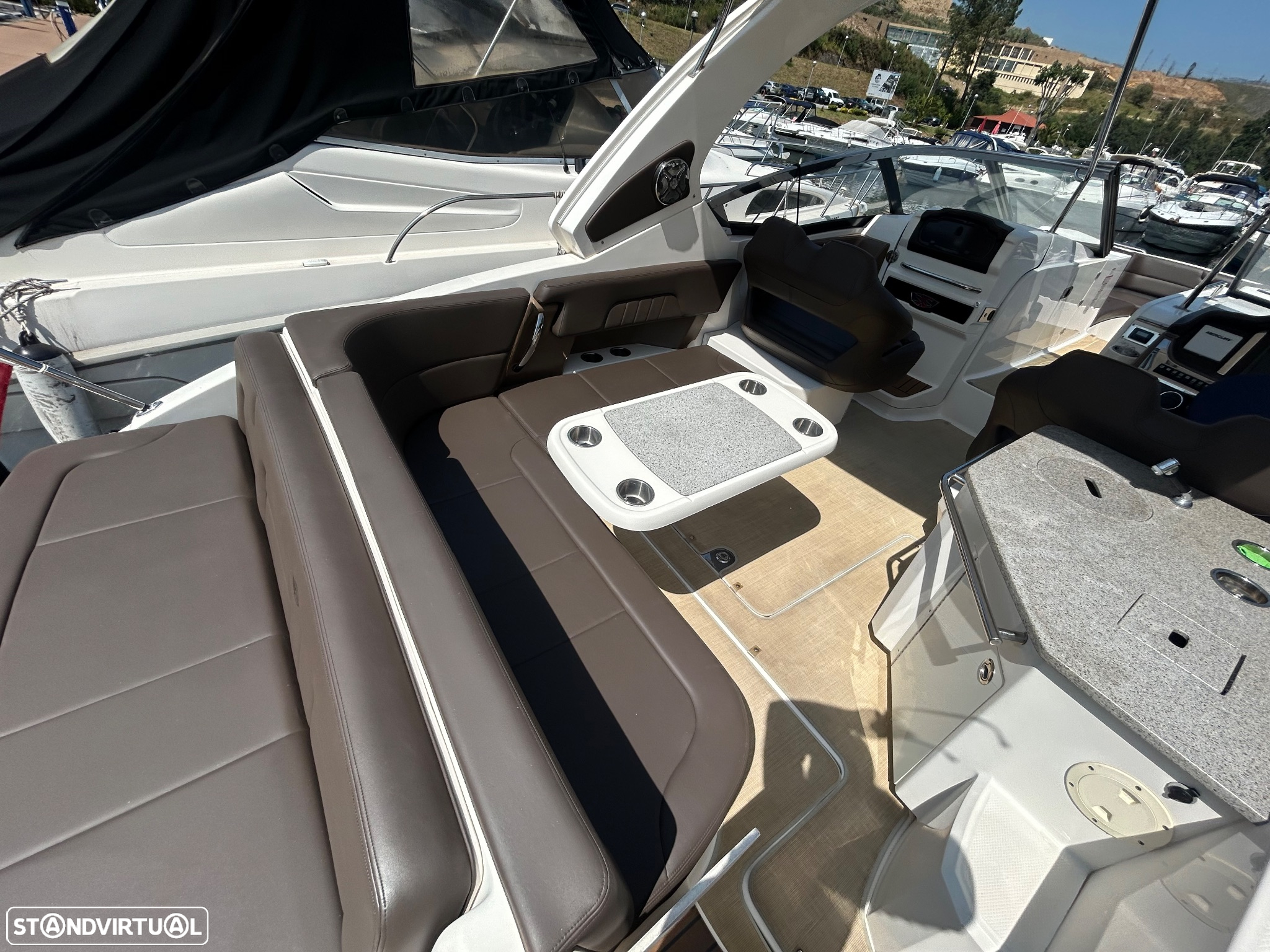 Chaparral 337 SSX - 11
