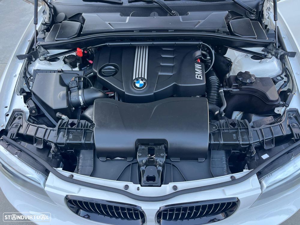 BMW 118 d Pack M - 16