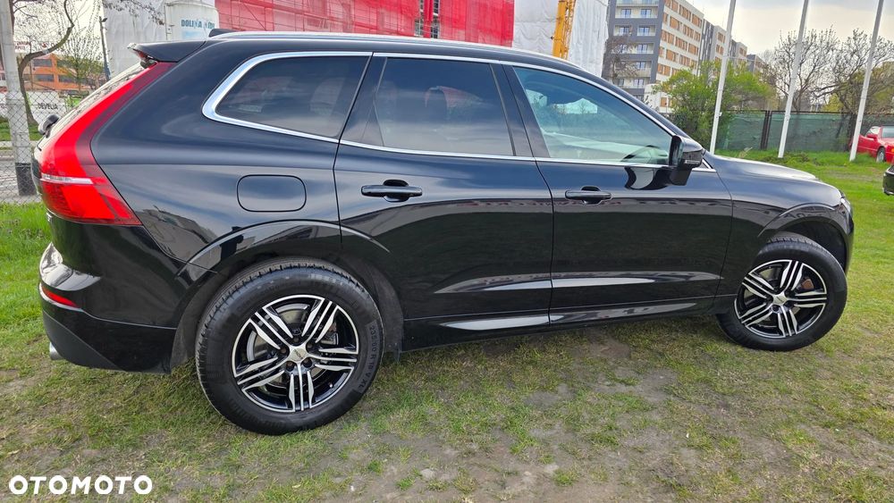 Volvo XC 60 T5 Momentum Pro - 6