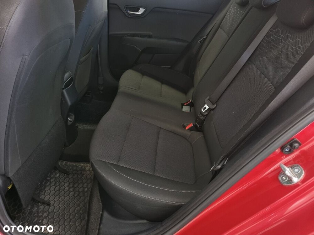 Kia Rio 1.2 M - 8