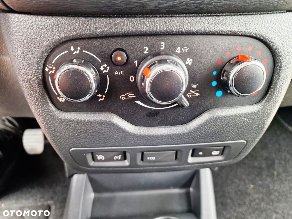 Dacia Lodgy TCe 115 Stepway - 37