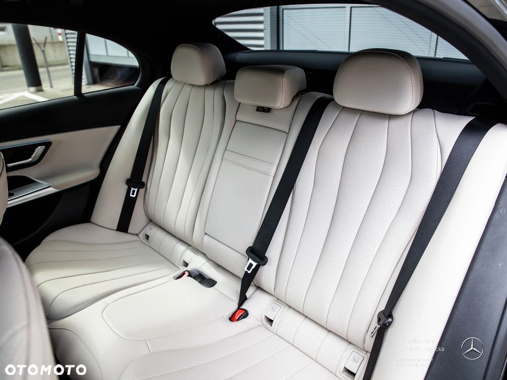 Mercedes-Benz Klasa E 200 d mHEV Avantgarde 9G-Tronic - 13