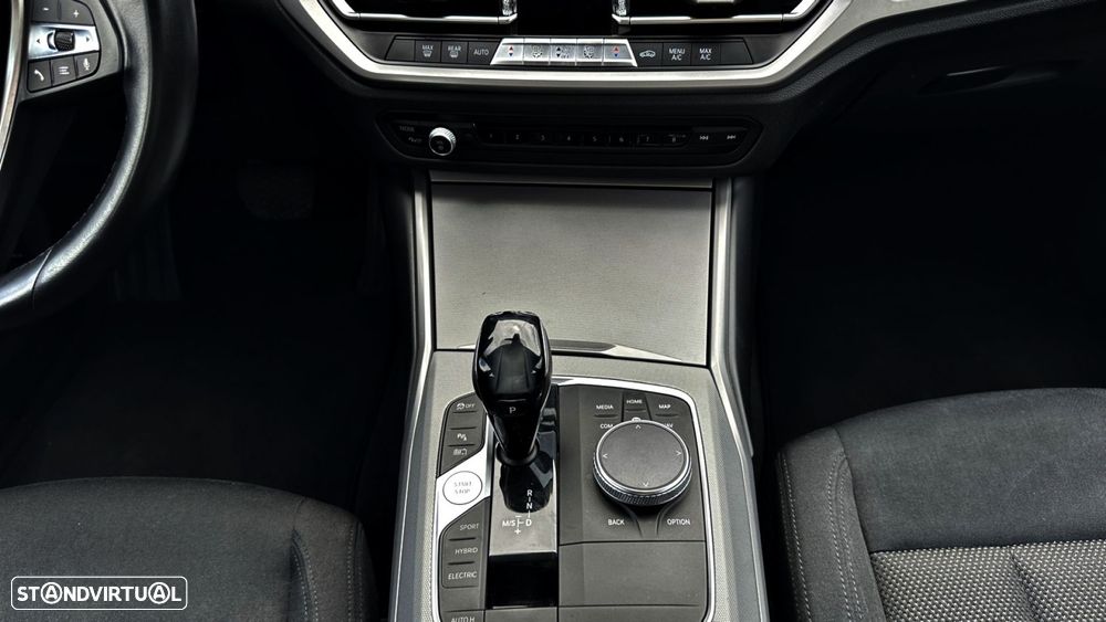 BMW 330 e Auto - 13