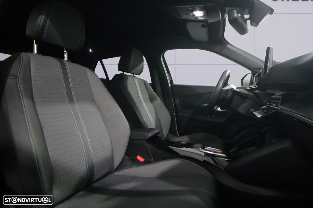 Peugeot e-2008 50 kWh Allure - 11