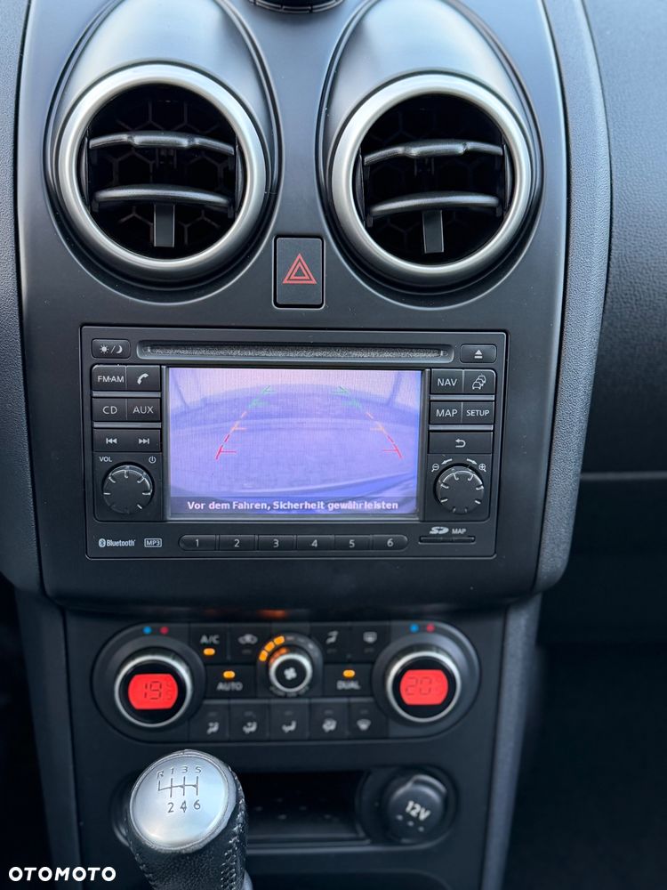 Nissan Qashqai 2.0 dCi Tekna - 12