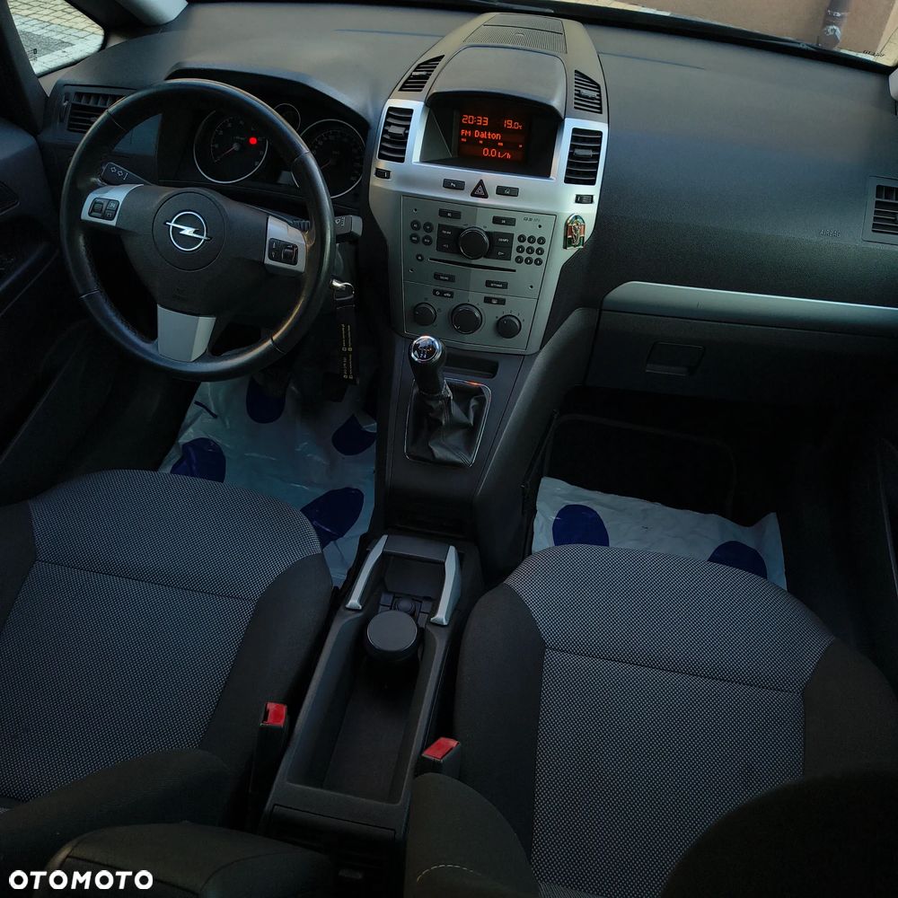 Opel Zafira 1.8 Enjoy - 12