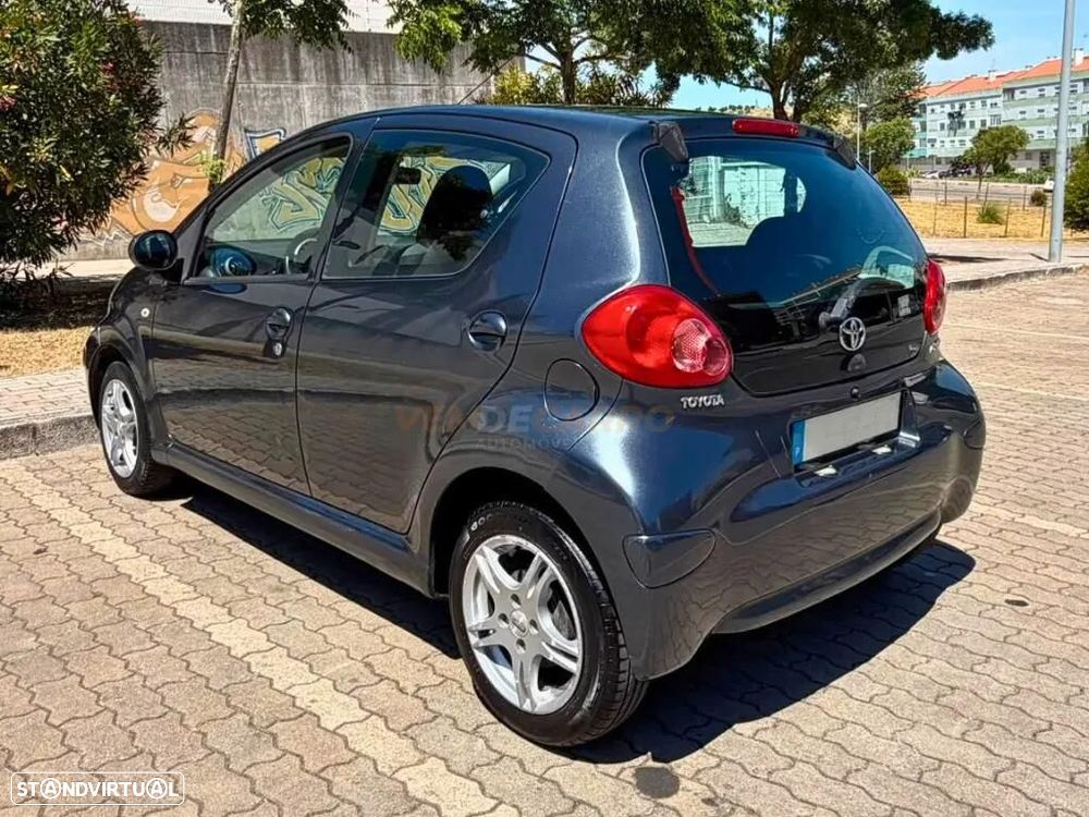 Toyota Aygo Cool - 6