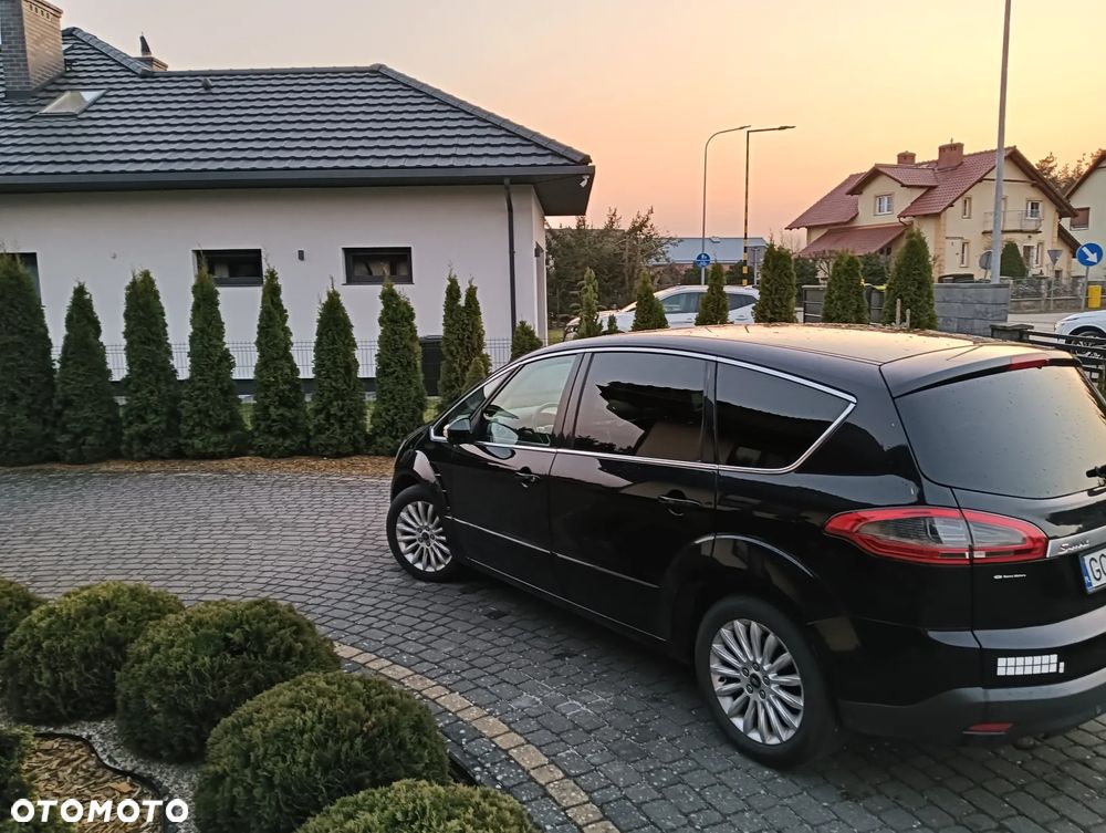 Ford S-Max - 9