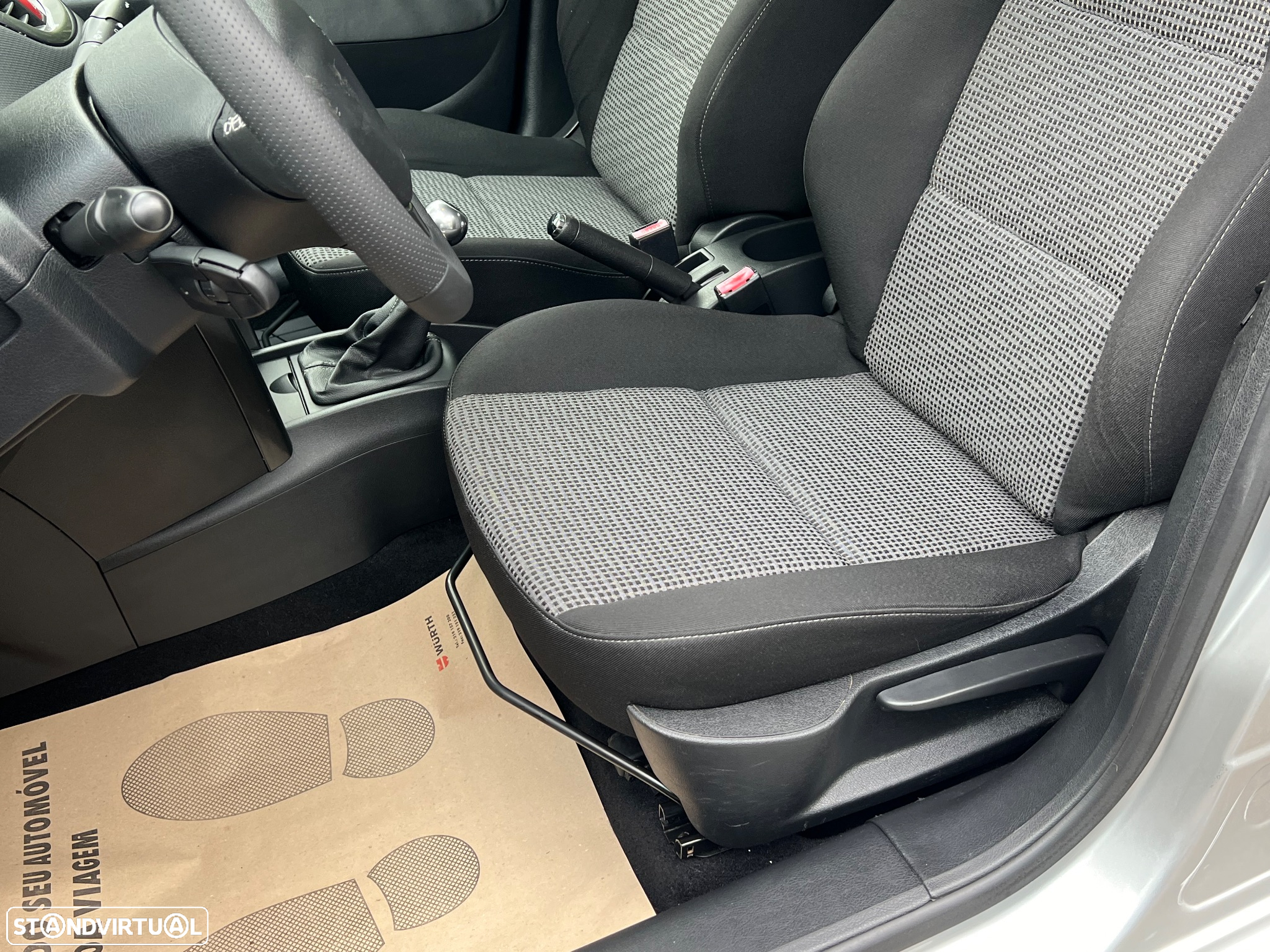 Peugeot 207 1.4 16V SE Sportium - 13