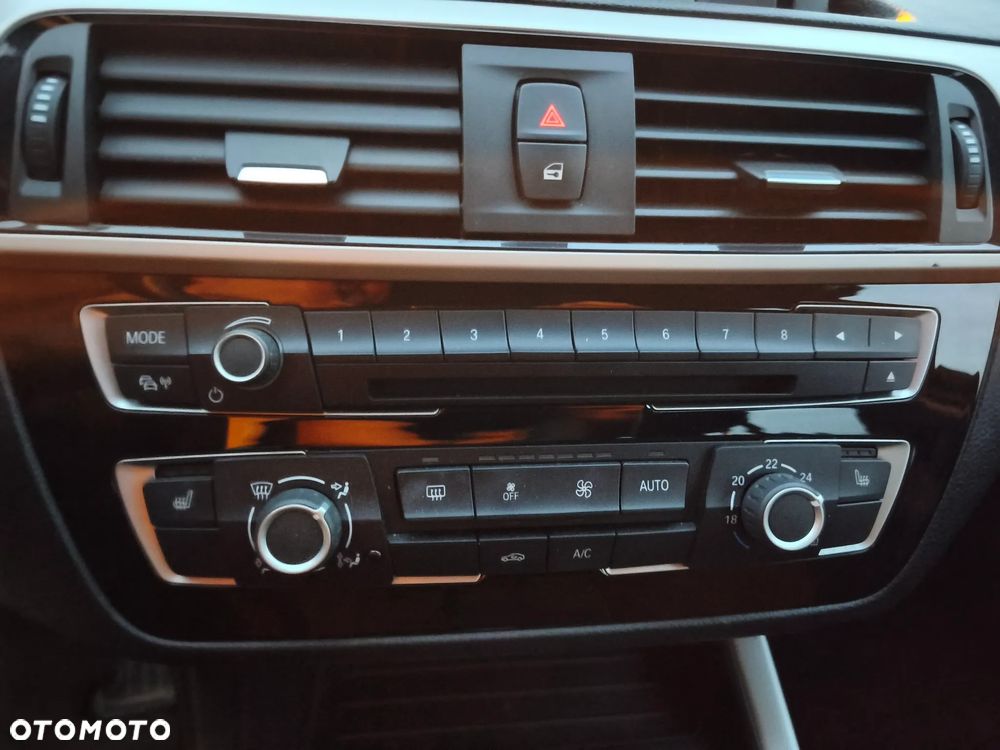 BMW Seria 1 118i - 35