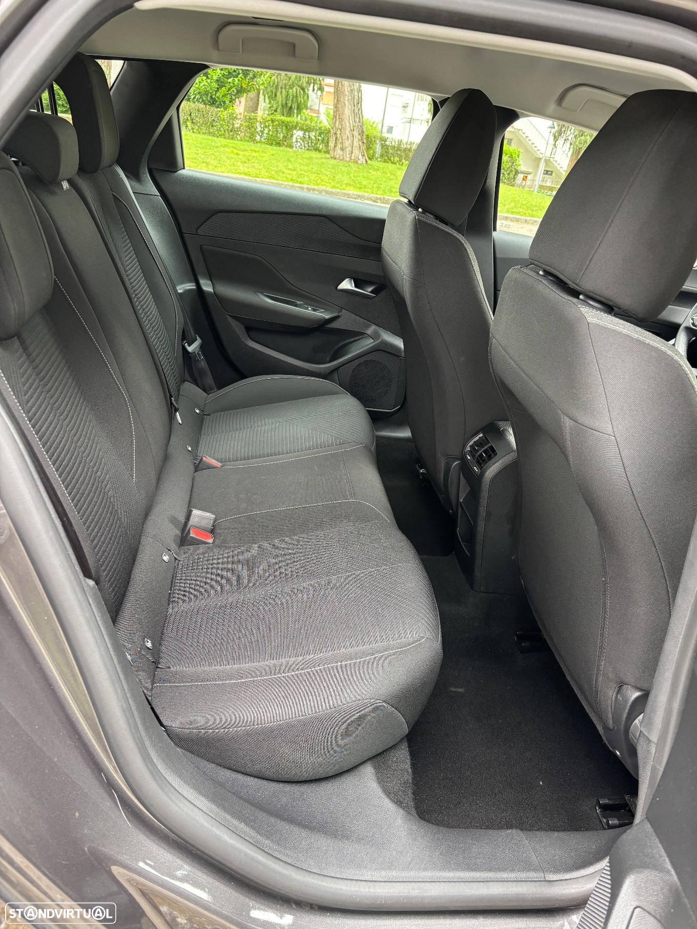 Peugeot 308 SW BlueHDi 130 EAT8 Allure - 20