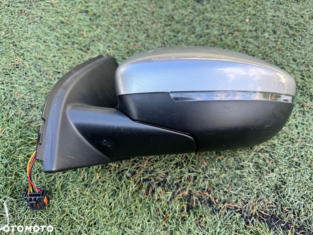 LUSTERKO PRAWE 7 PIN  PEUGEOT 308 II - 2