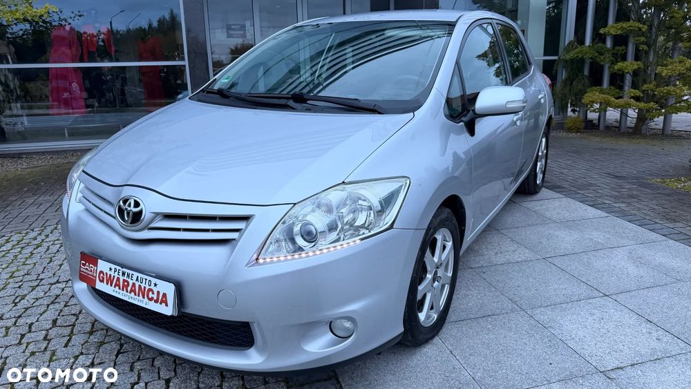 Toyota Auris 1.6 Prestige - 1