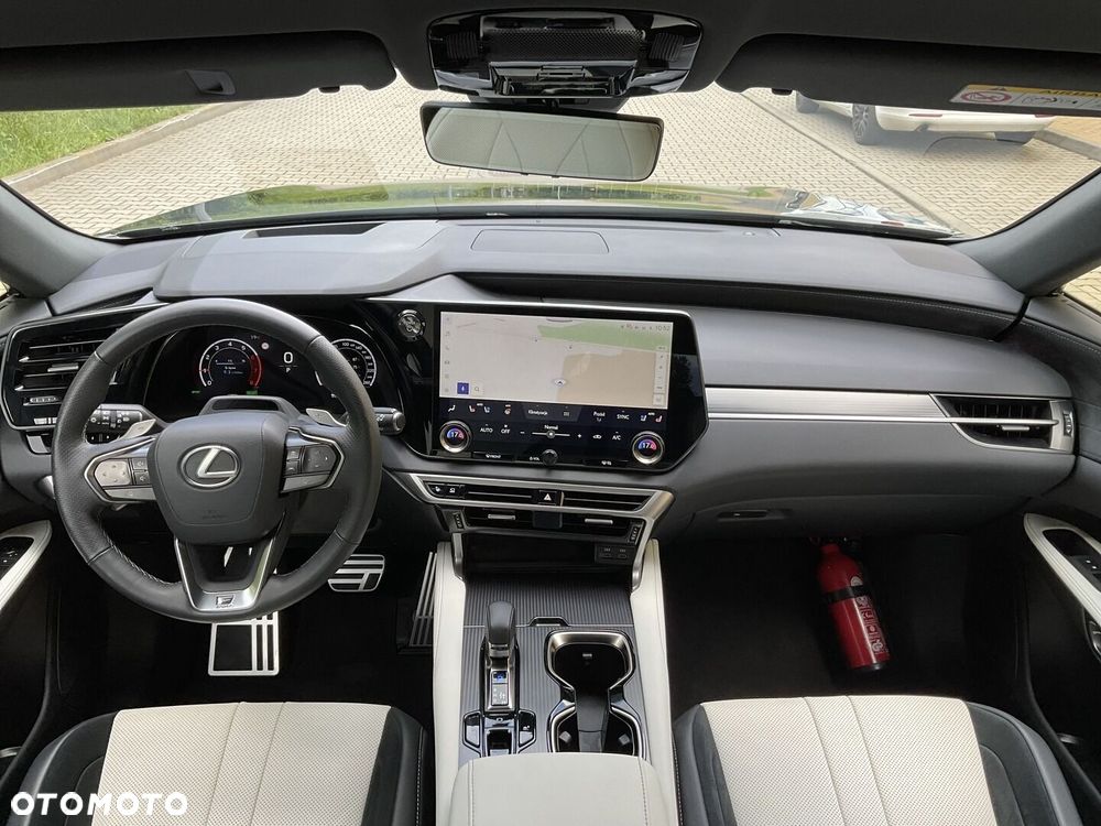 Lexus RX - 9